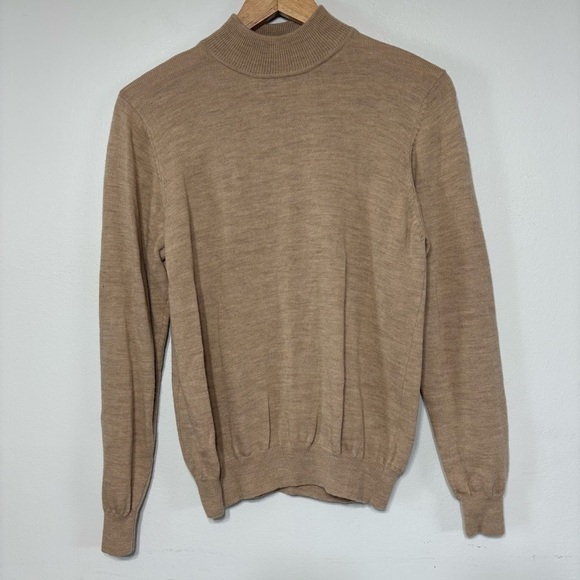 Charter Club Beige Closet Basic 100% Wool Mock Neck Sweater Size M - Picture 1 of 3
